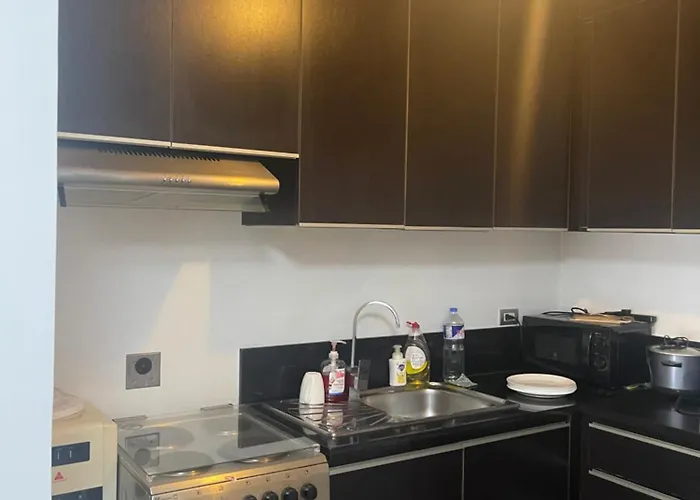 Appartement One Bedroom Located In Salcedo Village Manille